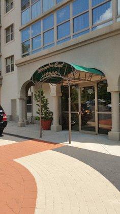Riverbend at Lansdowne Woods Condominium
