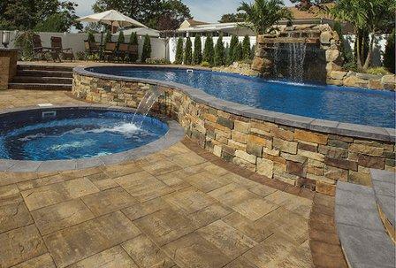 Outdoor Living Way