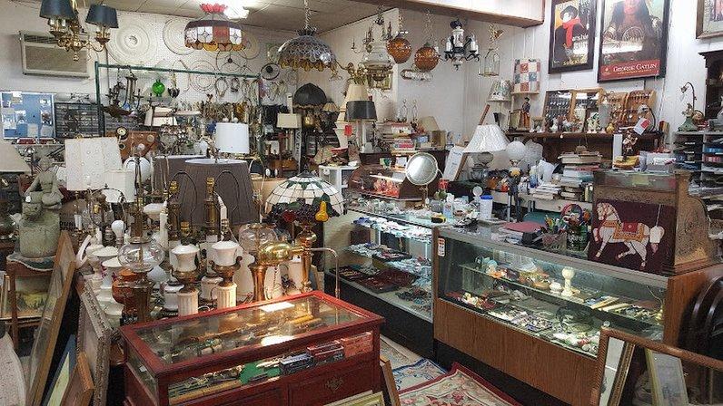 Beekman Place Antiques