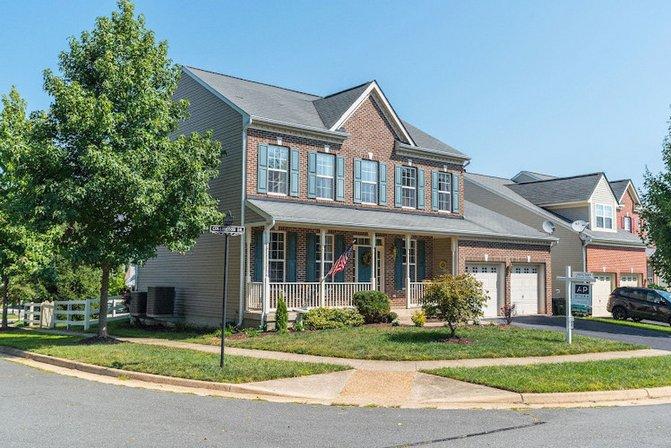 Juanita Tool - Realtor - Corcoran McEnearney