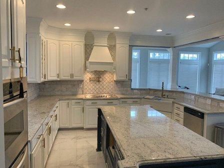 Kitchen Craft Cabinets & Countertops