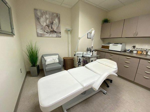 Craig R. Dufresne, MD, FACS