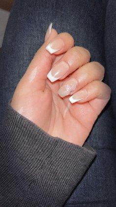 Divine Nail Spa