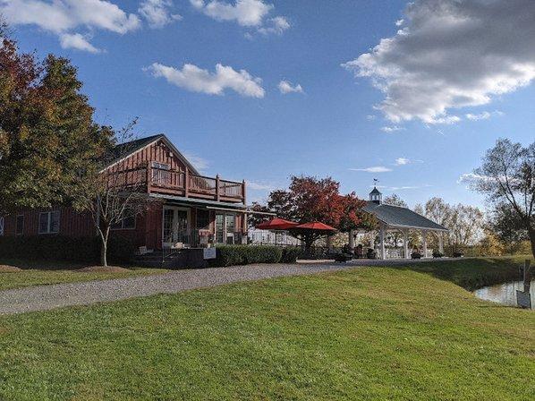 Doukénie Winery