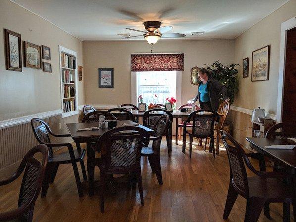 Pine Grove Restaurant