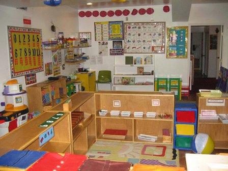 Kidsdom Montessori
