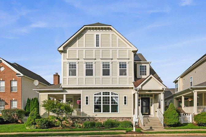 David Pena - Realtor - Leesburg VA