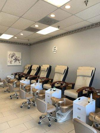 Emerald Nail Salon