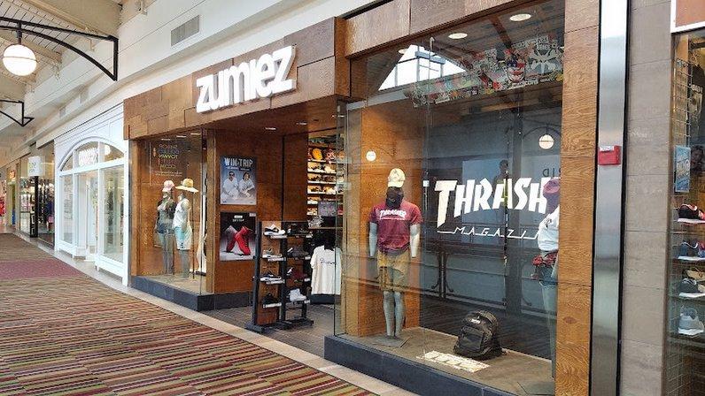 Zumiez