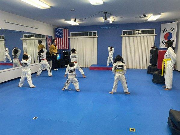 HONGIK TAEKWONDO & MEDITATION