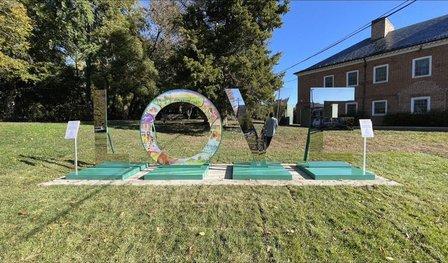 LOVE Sculpture