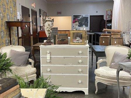 Libby's Vintage Boutique (formerly Vintage Bliss Boutique)