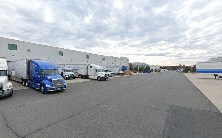 Munaf Trucks