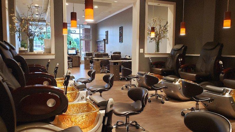 Divine Nail Spa
