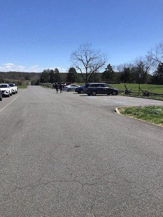 Chinn Ridge Parking Lot