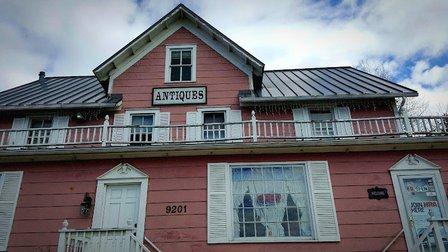 Pink House Antiques & Collectibles