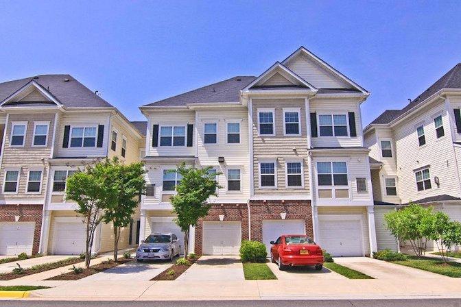 Barrington Park Apartments