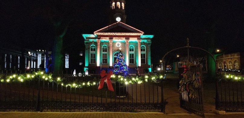 Courthouse Square