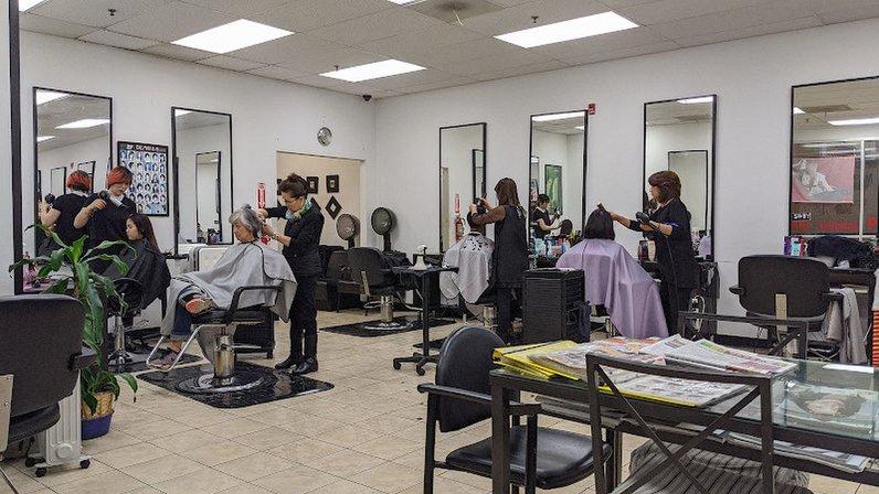 Lotte Plaza Barber & Salon