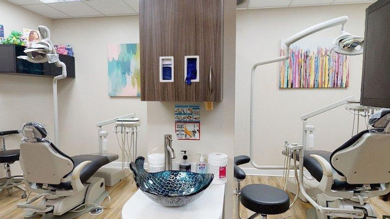 Royal Dental