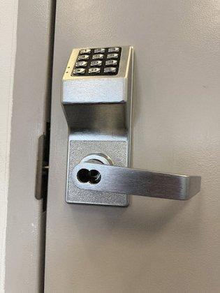 Artie's Lock and Key