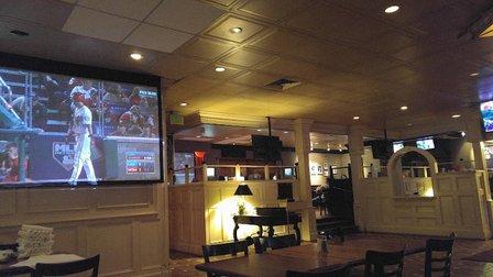 Grevey's Restaurant & Sports Bar