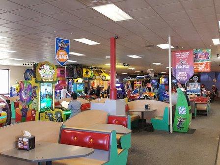 Chuck E. Cheese