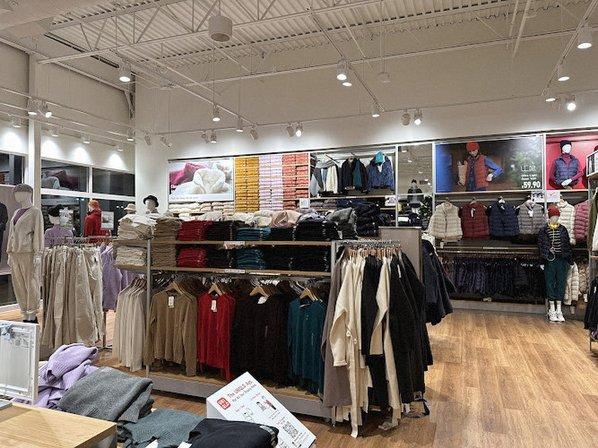 UNIQLO Fair Lakes