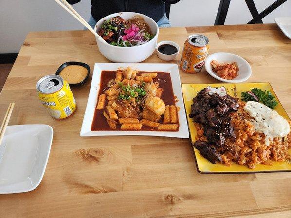 Gogigogo Korean BBQ Bowl & Ramen