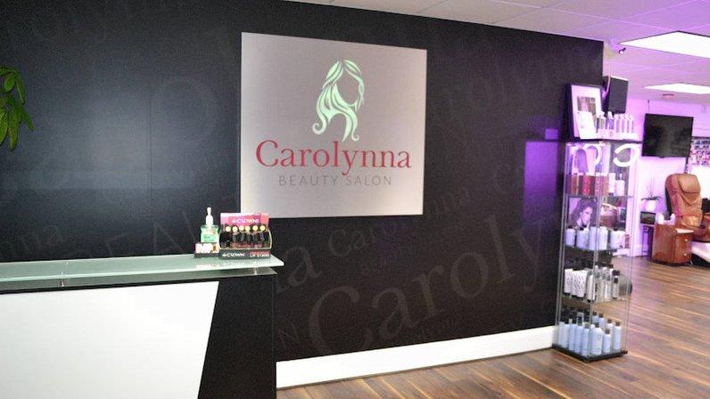 Carolynna Beauty Salon & Barbería