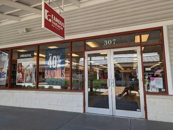 Famous Footwear Outlet