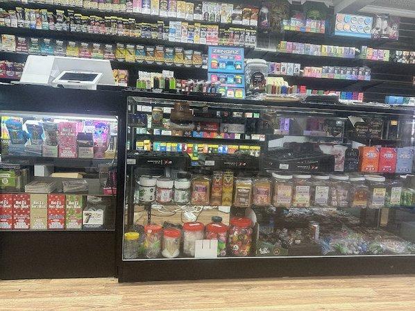 Xzotic's Tobacco & Vape