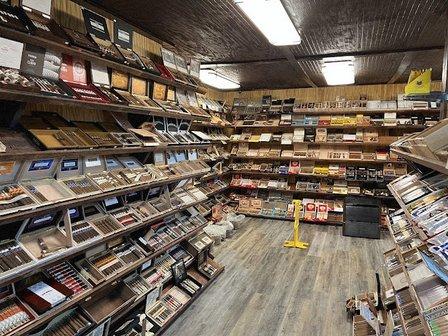 Tobacco Hut Warrenton