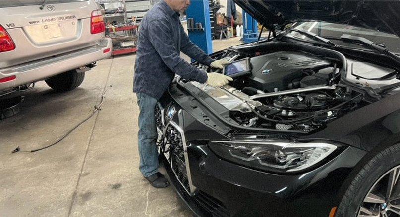 CarHub Auto Center