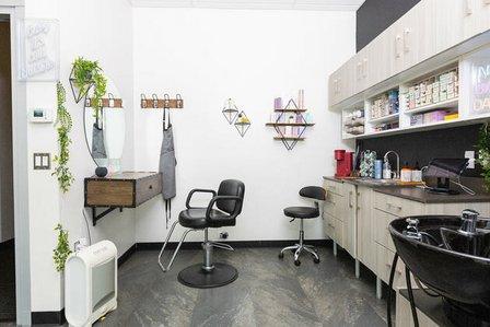 Sola Salons