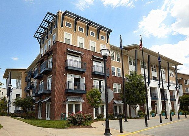 Camden Monument Place Apartments