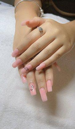 Naty Nails & Roxy latino