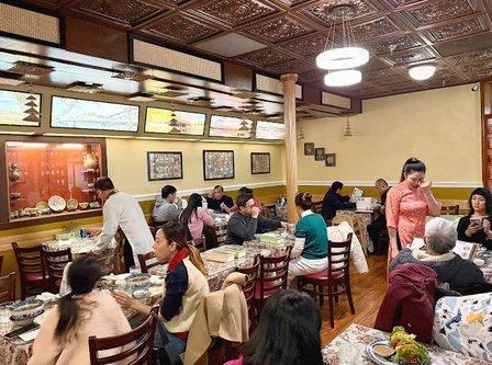 Truong Tien Restaurant