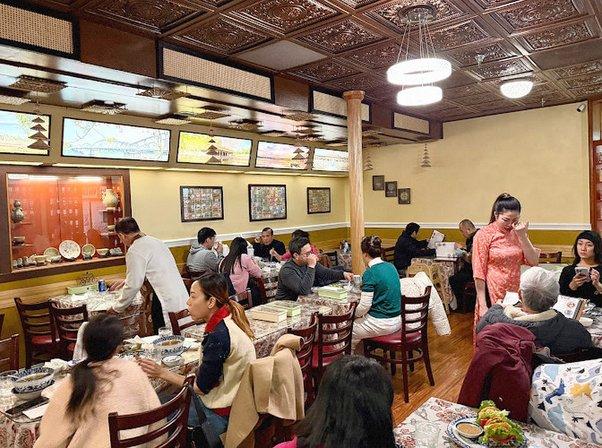 Truong Tien Restaurant