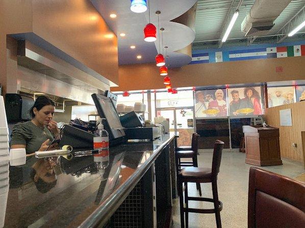 Pappasittoos Bar & Grill