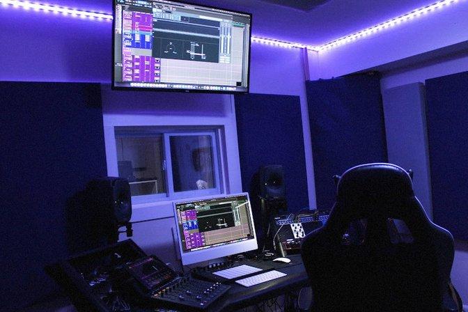 Wayne's Room Studios