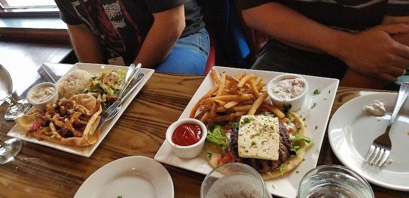 Nick's Taverna