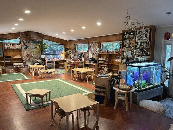 Appletree Montessori