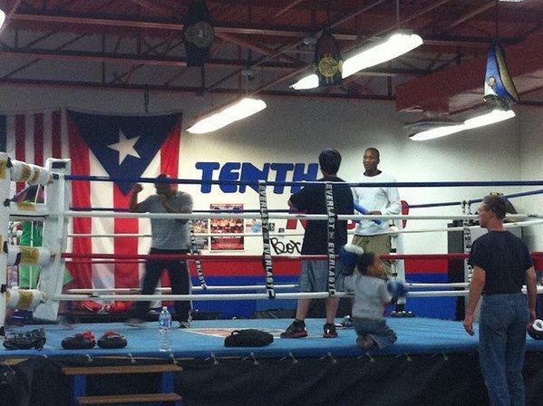 TENTH ROUND BOXING/MMA