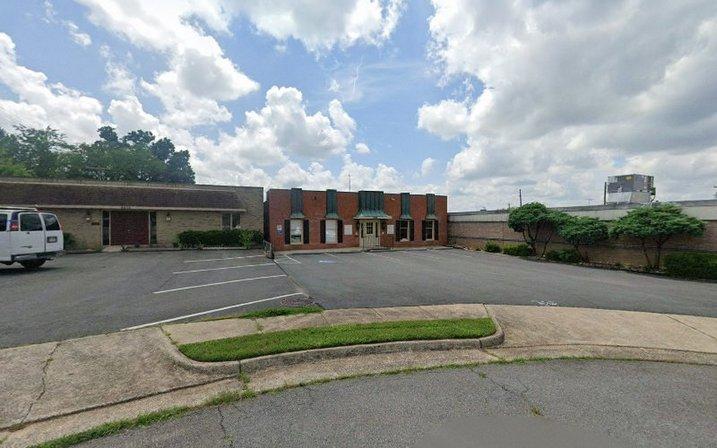 Dr. Christian W. Freidank, DDS