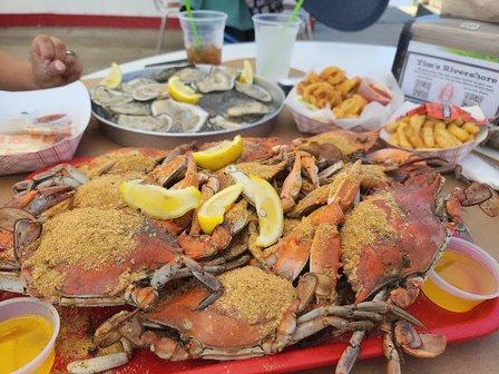 Tim's Rivershore Restaurant and Crabhouse