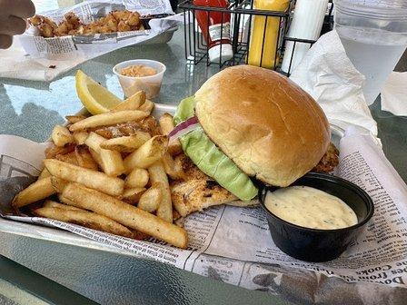 Currents Pool & Grill