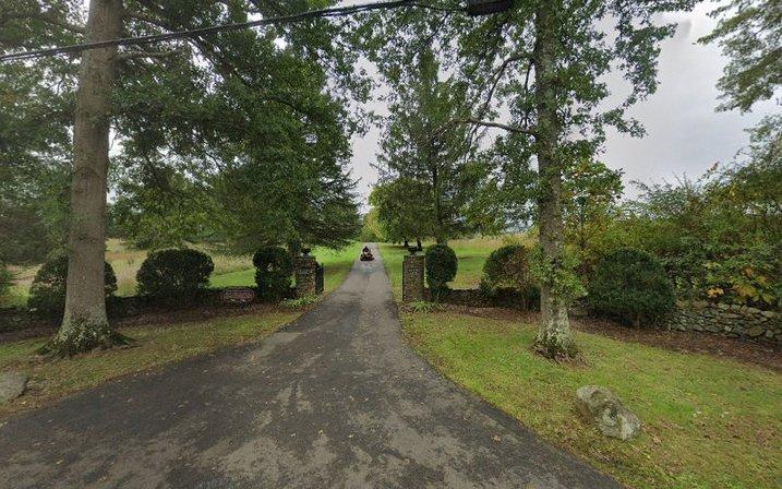 Warrenton Hunt Point-to-Point horse trailer & vendor entrance