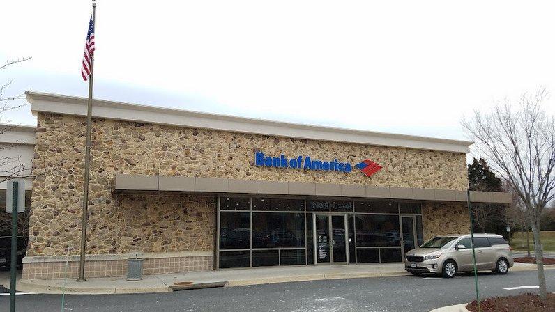 Bank of America (with Drive-thru ATM)