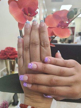 Romancing Nails Salon